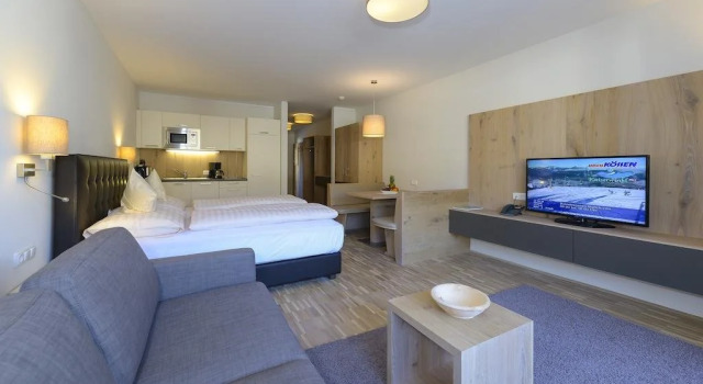 Appartementhotel Sonnenhof, Book Hotel Hotels in Kaiserwinkl with a Pool, Swimming Pool