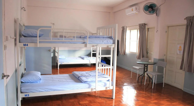 Sook Hostel - Adults Only