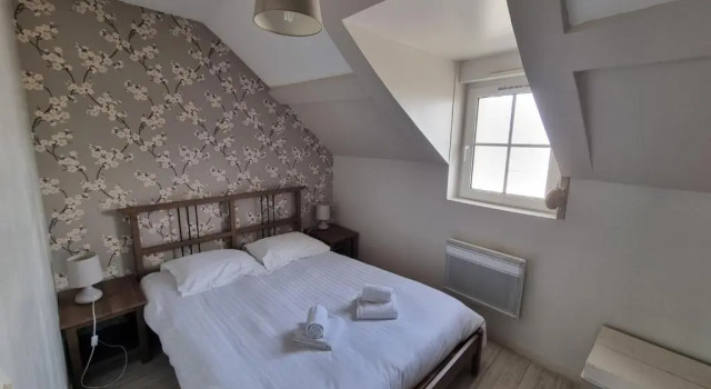 Peaceful Apt at 2 Steps From the Beach, Забронировать Апартаменты/квартира  