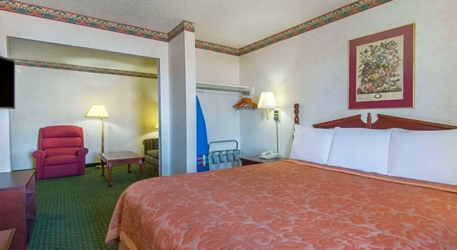 Suite Super 8 by Wyndham Amarillo West