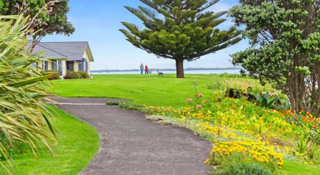 Whare Nui on Rennie - Thames Holiday Home