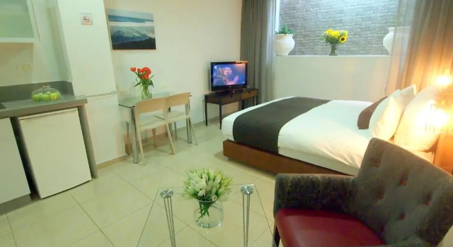 Двухместная студия Цокольный этаж Sea Land Suites - by Echo Hotels