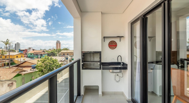 Апартаменты Condominium w/ Pool, 450 m fr/ the sea and 650 m fr/ Beto Carrero World - Lavs