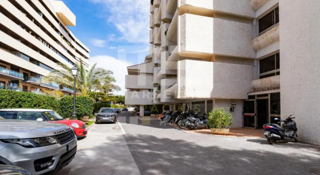 New and modern apartment on the beach 527