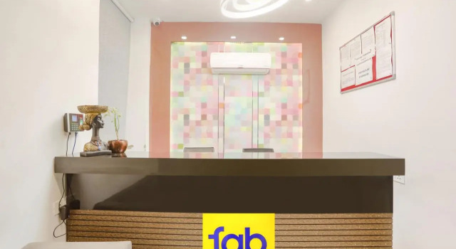 FabHotel Rasa Arcade