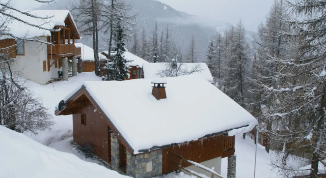 Chalet in Vallandry Near Paradiski Ski Area, Забронировать Шале Виллы Овернь-Рона-Альпы, Вилла