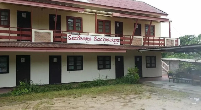 Sea Breeze Backpacker Hostel - Adults Only