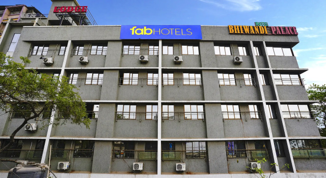 FabHotel Bhiwandi Palace