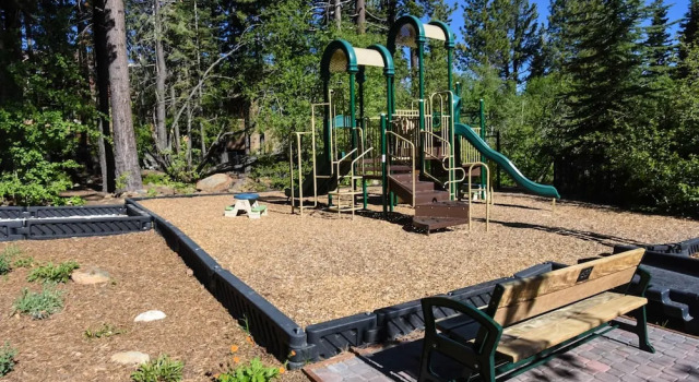 Студия Northstar Village 216