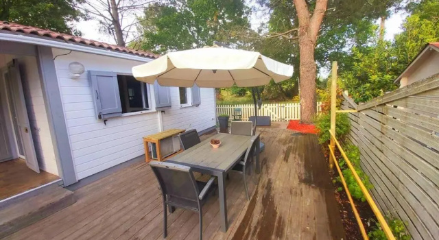 Chalet T3/clim/wifi/pkg/terrasse/15 min plages, Prenota Chalet Hotel a Aquitania con parcheggio, Parcheggio