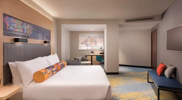 Двухместный номер Premium Aloft by Marriott Madrid Gran Via