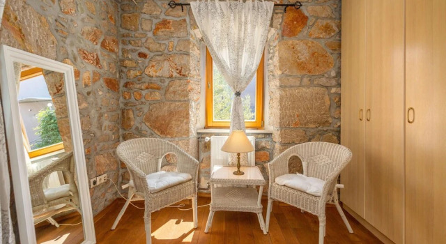 Nice Home in Malinska With Outdoor Swimming Pool, Wifi and 3 Bedrooms, Varaa Hotelli Hotellit Kvarner Islands uima-altaalla, Uima-allas