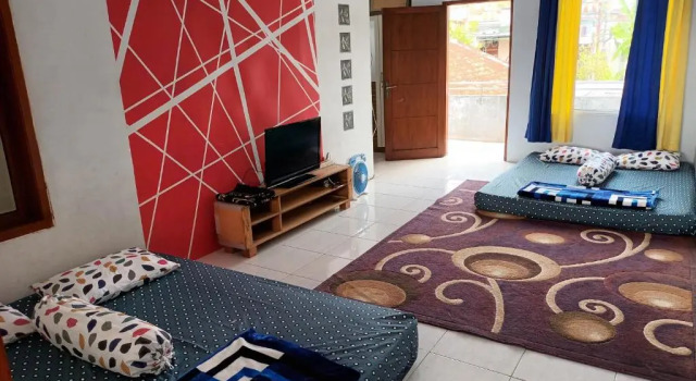 Deluxe room PAPADAAN Homestay Syariah Batu