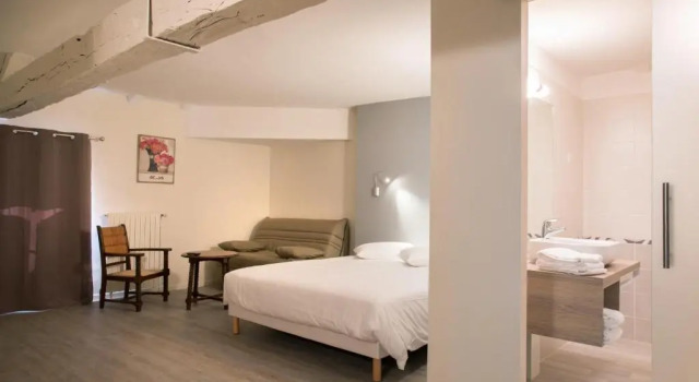 Семейный номер Standard Hotel Restaurant Le Sully