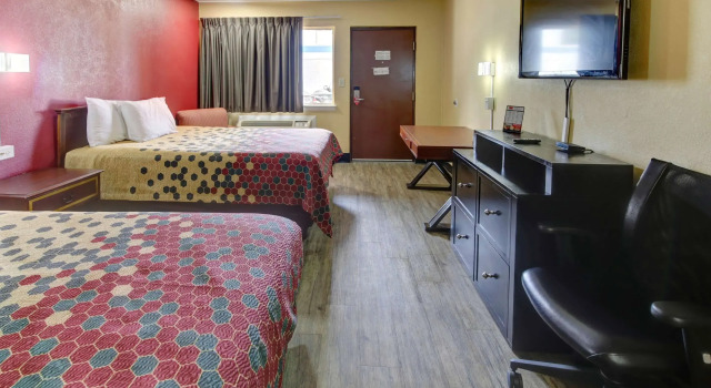 Четырёхместный номер Standard Econo Lodge Virginia Beach Town Center