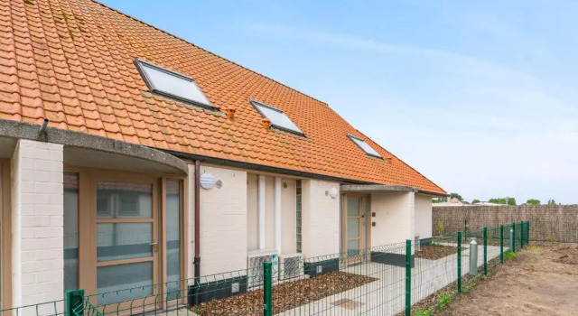 Cosy Living w parking, athletic field, playground, bike storage
