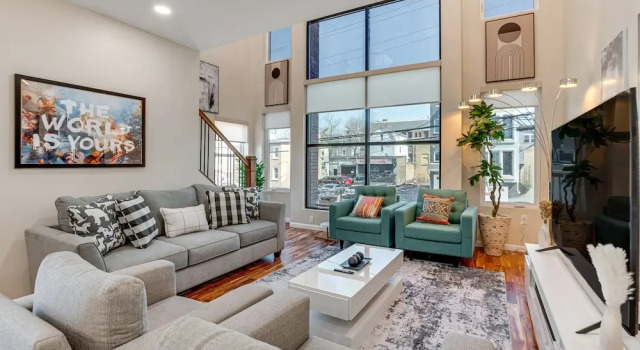 Апартаменты с 3 комнатами с балконом Luxe Newark Retreat w/ Rooftop Deck: Pets Welcome!