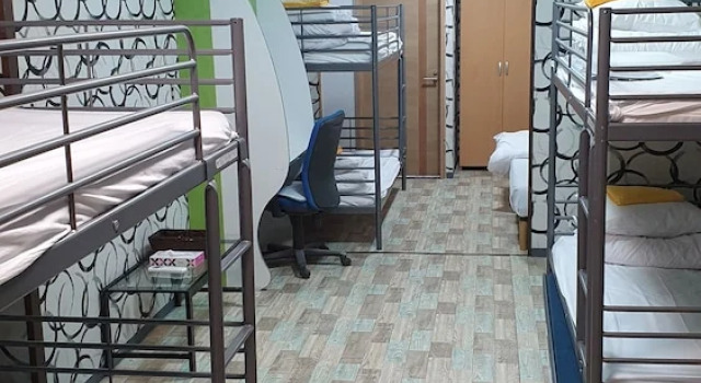 Кровать в общем номере Shinjuku Sky hostel