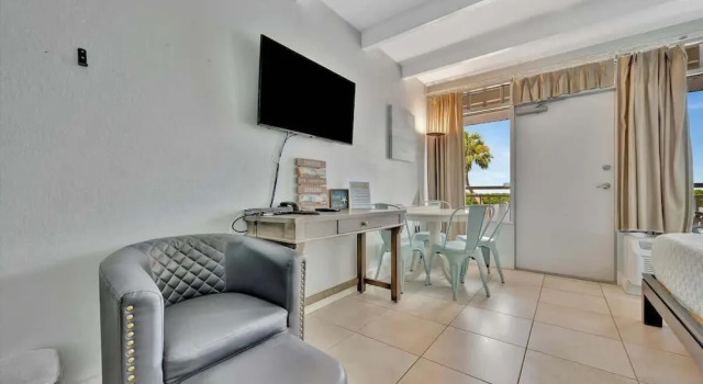 Bahia Waterview Suite Pool Tennis Beach Fishing, Rezerwuj Apartament Ruskin Floryda