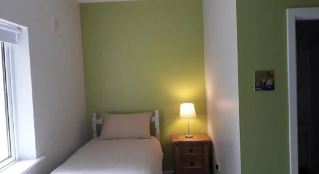 The Benwiskin Centre, Book Hotel Mullaghmore Sligo County