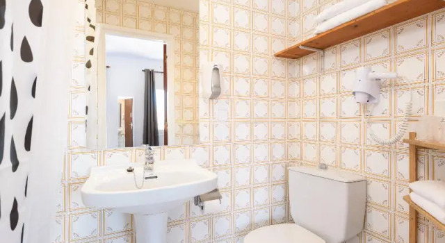 Standard Dreier Zimmer Hostal Jume - Urban Rooms
