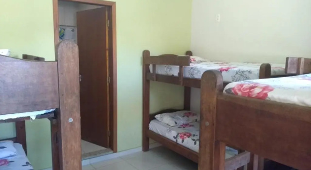 Кровать в общем номере Harmoni Hostel & Pousada