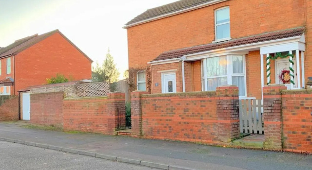 Апартаменты Bedford Road Garden Apartment