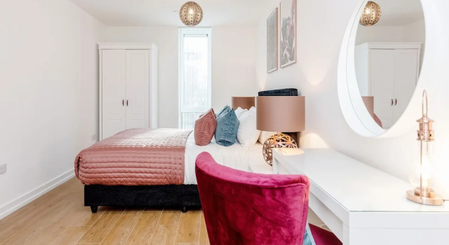 Апартаменты Premium Superior Apartment Bracknell Centre