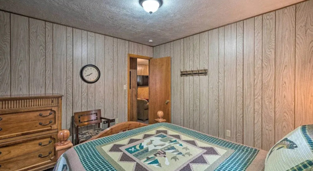 2 Cozy Island Park Cabins w/ Near the Lake!, Buchen Sie Ferienhaus Cottages in Idaho, Cottage