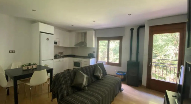 Precioso apartamento con vistas montaña y rio