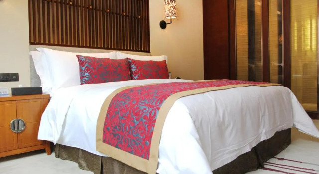 Люкс с 2 комнатами Crowne Plaza Yading