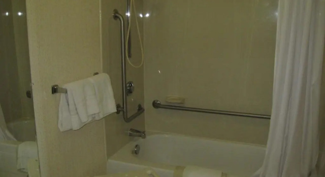 Номер Standard Days Inn by Wyndham West Des Moines - Clive