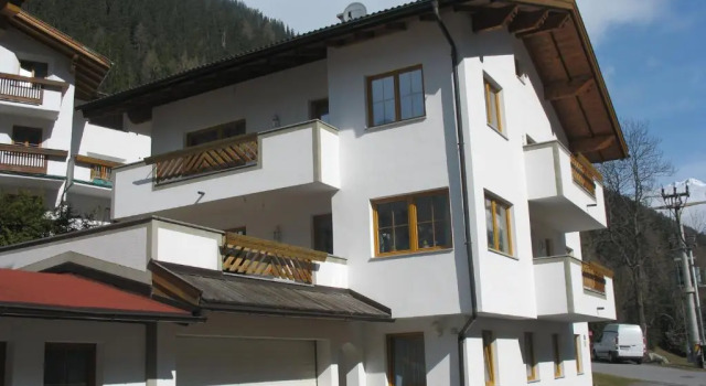 Ferienwohnung Moritz, Rezerwuj Hotel Hotele w Tyrol z parkingiem, Parking