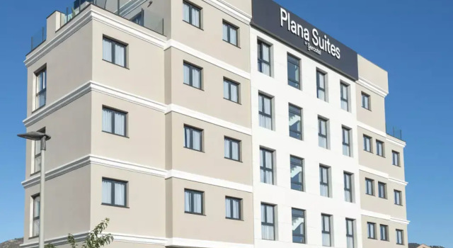 Hotel Sercotel Plana Suites