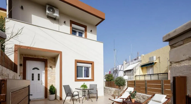 Апартаменты Amalthea family residence, 2 min walking from Rethymno center