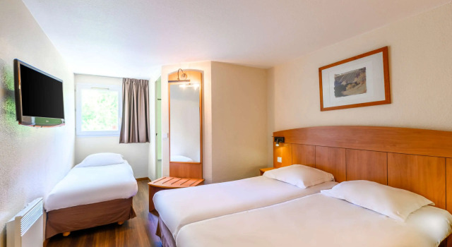 Трёхместный номер Standard Comfort Hotel Amiens Nord