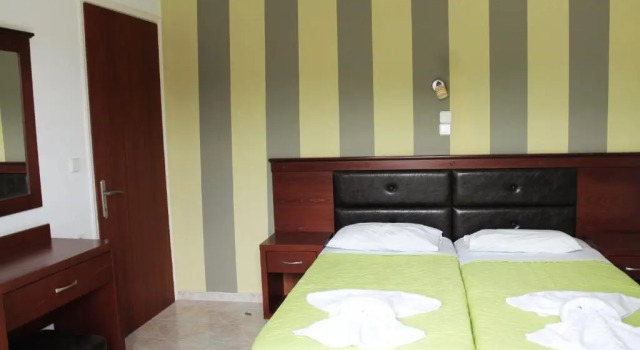 Апартаменты Amoudi Studios Apartments Hotel