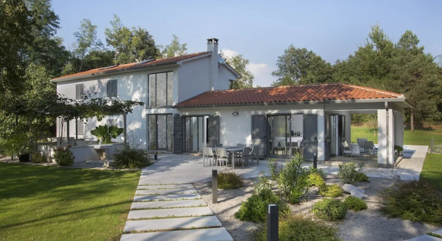 Charming Villa in Nedešcina With Pool