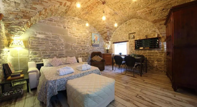 Suite in Grotta nell'Alto Mugello a MARRADI, Buchen Sie Hotel Marradi Mugello