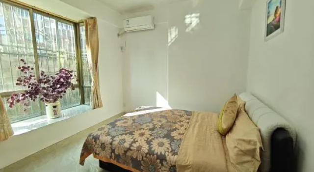 Семейный люкс с 4 комнатами Four Seasons Seaview Hotel Apartment (Rose Coast)