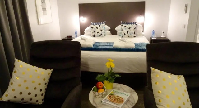 Люкс Deluxe BKs Premier Motel Hamilton