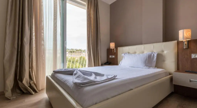 Одноместный номер Standard с балконом KEIT Hotel