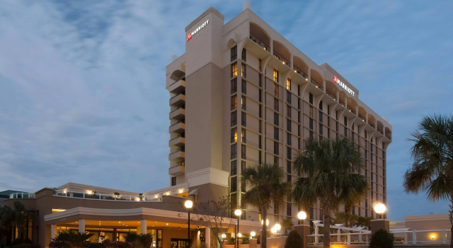 Charleston Marriott, Забронировать Отель Отели Чарльстона с бассейном, рядом с Ralph H. Johnson VA Medical Center, Бассейн