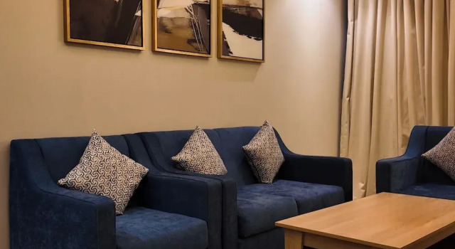 Полулюкс Samtinn Hotel King Fahad