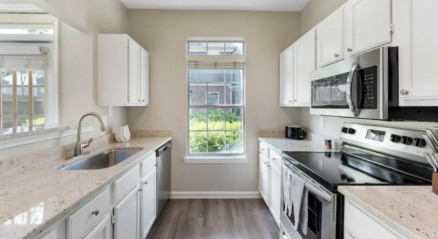 Апартаменты Standard Landing Furnished Apartments Central Cleveland