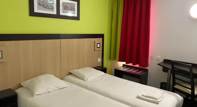 Двухместный номер Standard Enzo Hotels Pont-a-Mousson