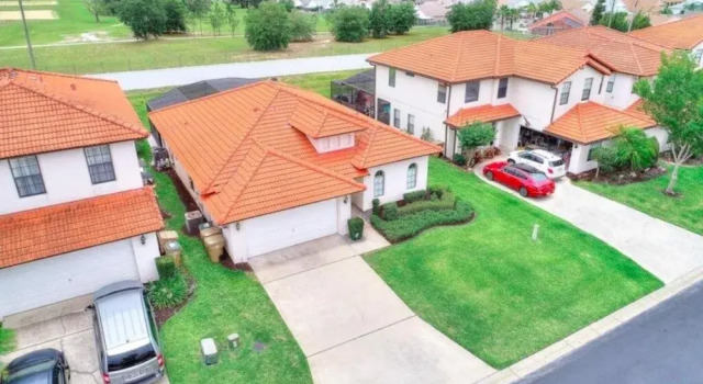 Summer Place Villa 4 Bedroom Home by RedAwning, Book Villa Hoteller i Four Corners med pool, Swimmingpool
