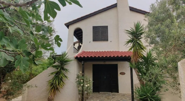 Sylvia s House at Vagia, Rezerwuj Dom wakacyjny Hotele w Saronic Islands z parkingiem, Parking