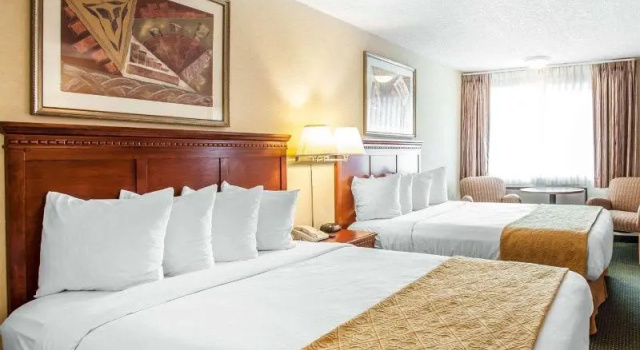 Четырёхместный номер Standard Quality Inn SeaTac Airport-Seattle
