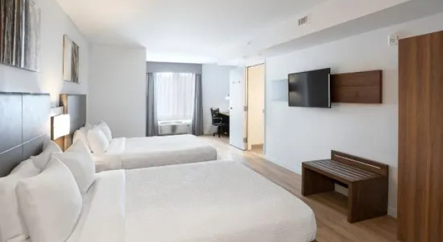 Шестиместный люкс Quality Inn